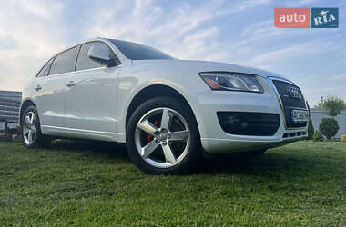Внедорожник / Кроссовер Audi Q5 2012 в 