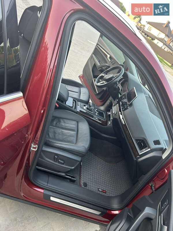 Внедорожник / Кроссовер Audi Q5 2019 в Каменец-Подольском