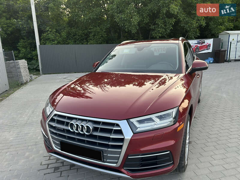 Внедорожник / Кроссовер Audi Q5 2019 в Каменец-Подольском