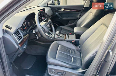 Позашляховик / Кросовер Audi Q5 2019 в 