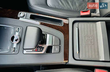 Позашляховик / Кросовер Audi Q5 2019 в 