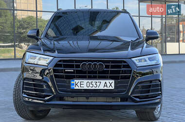 Внедорожник / Кроссовер Audi Q5 2017 в 