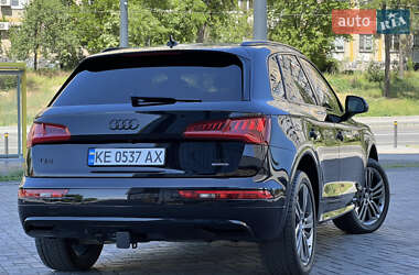 Внедорожник / Кроссовер Audi Q5 2017 в 