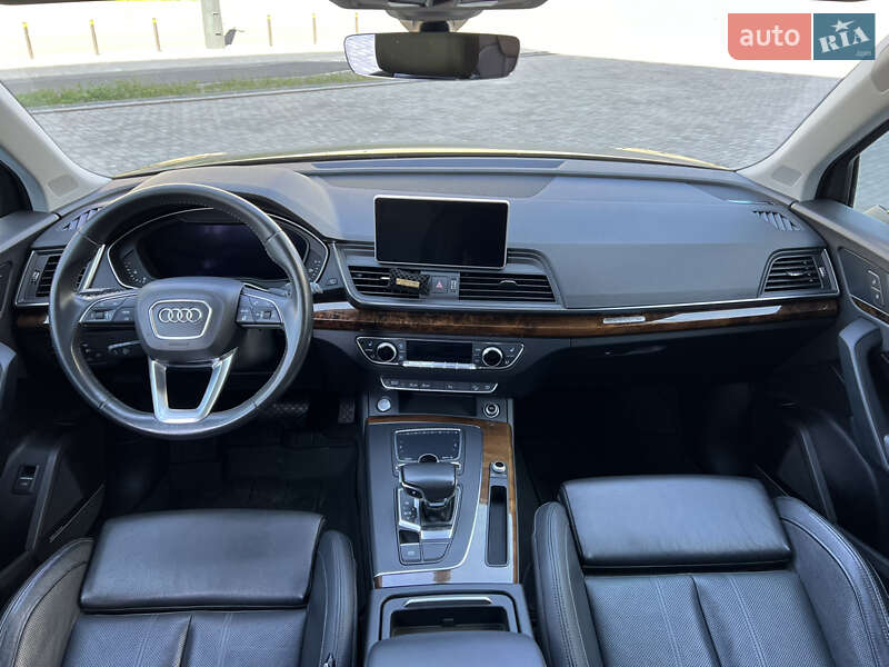 Внедорожник / Кроссовер Audi Q5 2017 в Днепре