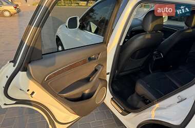 Позашляховик / Кросовер Audi Q5 2015 в 
