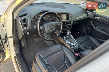Позашляховик / Кросовер Audi Q5 2015 в 