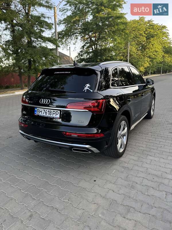 Внедорожник / Кроссовер Audi Q5 2021 в Измаиле