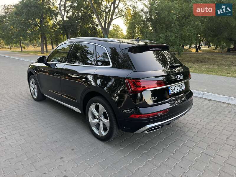 Внедорожник / Кроссовер Audi Q5 2021 в Измаиле