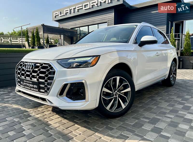 Позашляховик / Кросовер Audi Q5 2021 в Києві