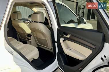 Внедорожник / Кроссовер Audi Q5 2021 в 