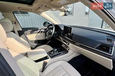 Внедорожник / Кроссовер Audi Q5 2021 в 