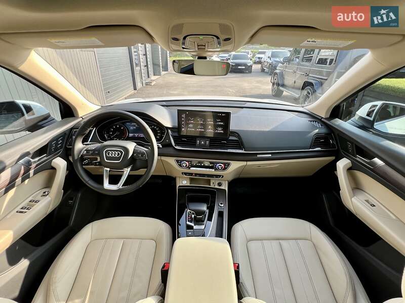 Позашляховик / Кросовер Audi Q5 2021 в Києві