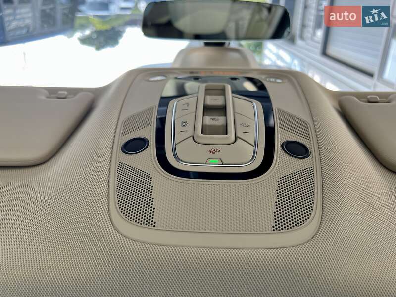 Позашляховик / Кросовер Audi Q5 2021 в Києві