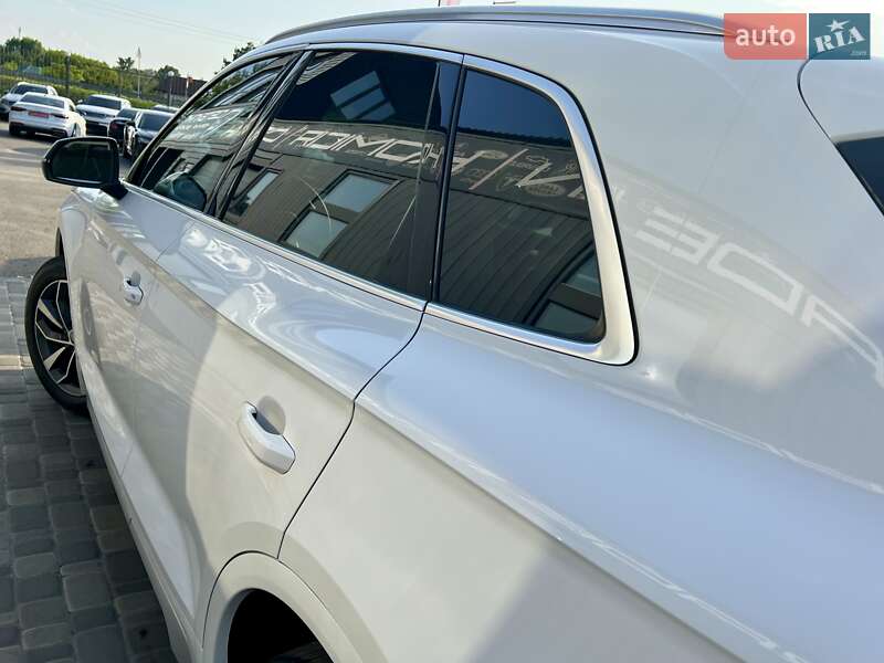 Позашляховик / Кросовер Audi Q5 2021 в Києві