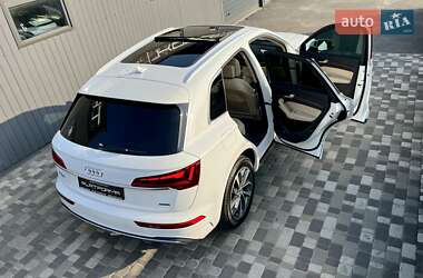 Внедорожник / Кроссовер Audi Q5 2021 в 