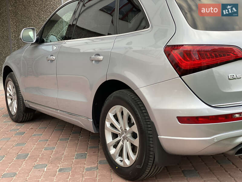 Позашляховик / Кросовер Audi Q5 2014 в Івано-Франківську