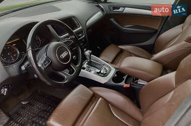 Позашляховик / Кросовер Audi Q5 2016 в 