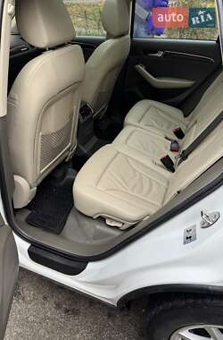 Внедорожник / Кроссовер Audi Q5 2010 в 