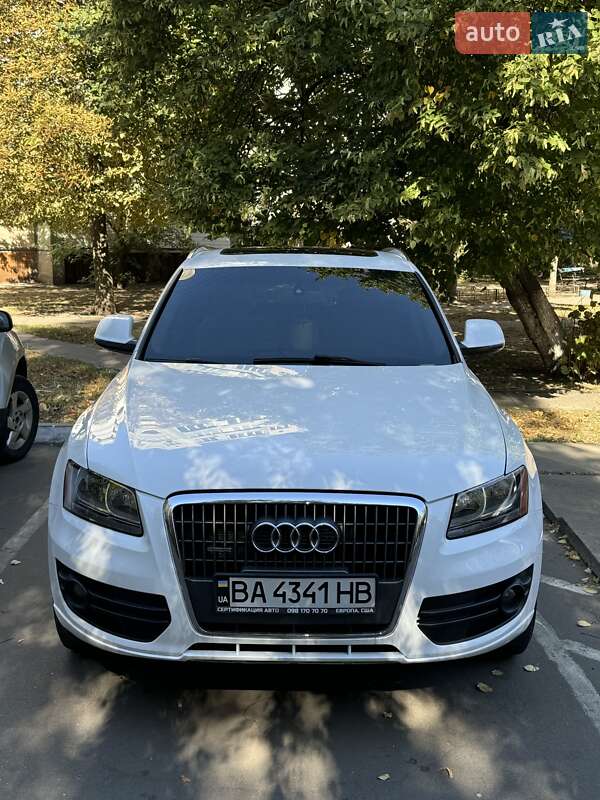 Внедорожник / Кроссовер Audi Q5 2010 в Кропивницком