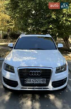 Внедорожник / Кроссовер Audi Q5 2010 в 