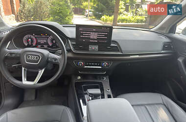Внедорожник / Кроссовер Audi Q5 2024 в 