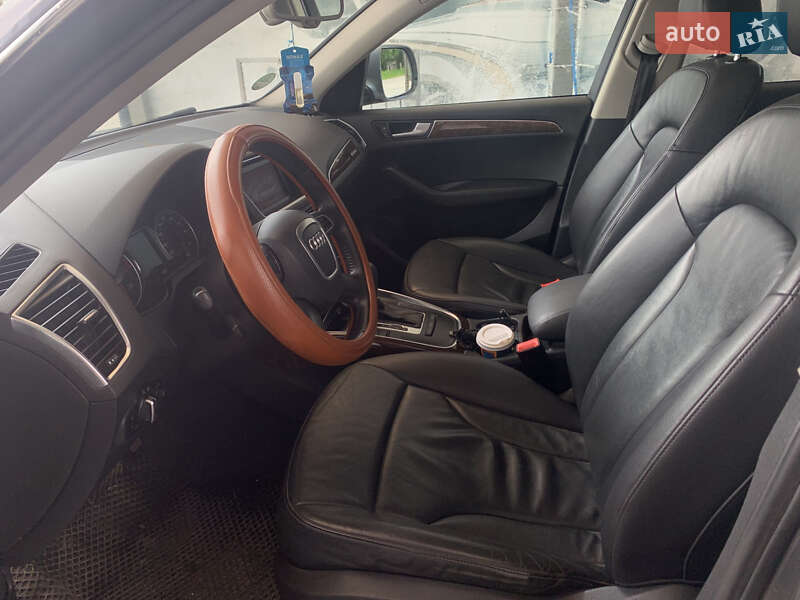 Позашляховик / Кросовер Audi Q5 2010 в Почаєві фото 5 Позашляховик / Кросовер Audi Q5 2010 в Почаєві