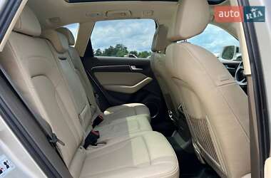 Позашляховик / Кросовер Audi Q5 2015 в 