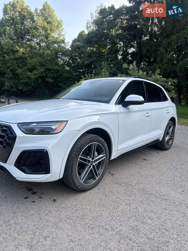 Внедорожник / Кроссовер Audi Q5 2021 в Львове
