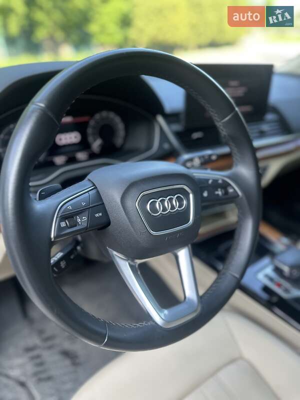Внедорожник / Кроссовер Audi Q5 2021 в Львове