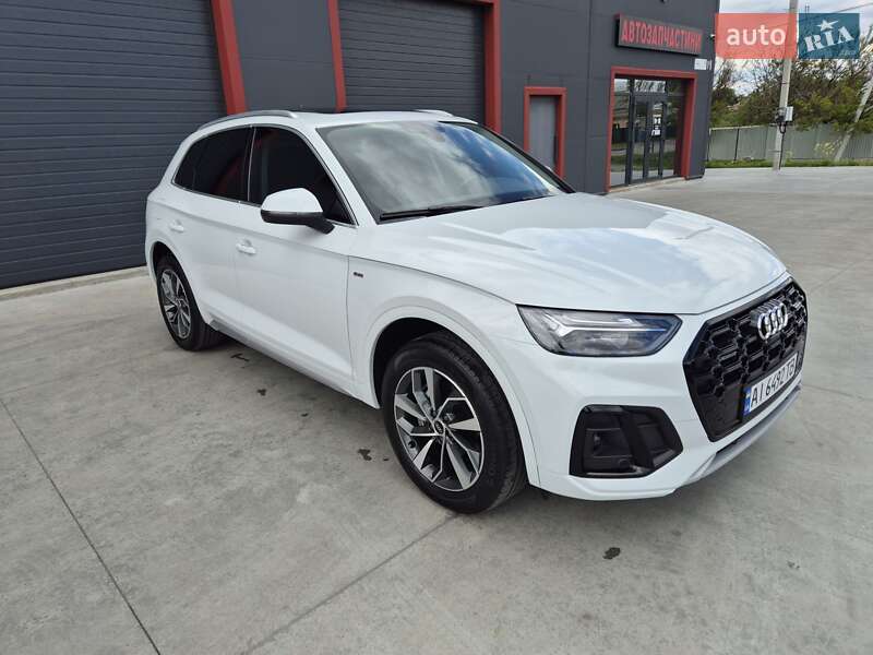 Внедорожник / Кроссовер Audi Q5 2022 в Барышевке