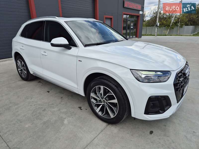 Внедорожник / Кроссовер Audi Q5 2022 в Барышевке