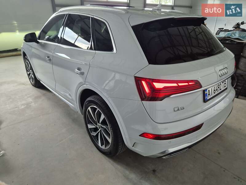 Внедорожник / Кроссовер Audi Q5 2022 в Барышевке
