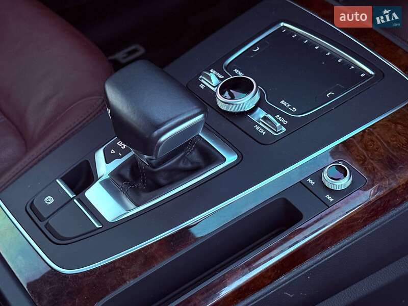 Внедорожник / Кроссовер Audi Q5 2017 в Харькове