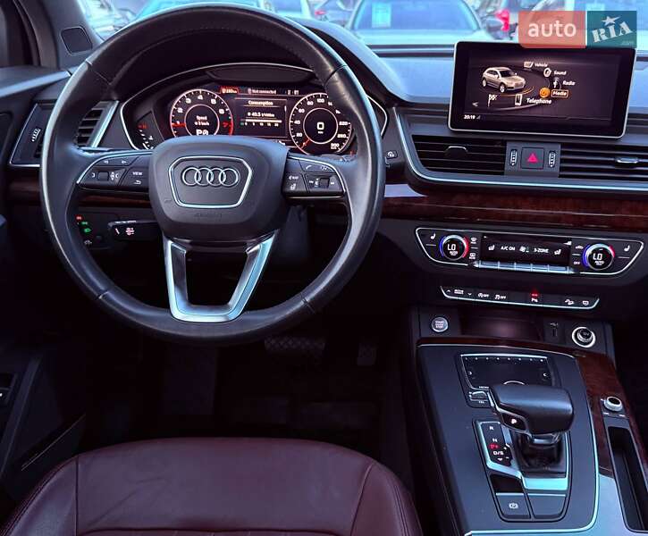 Внедорожник / Кроссовер Audi Q5 2017 в Харькове