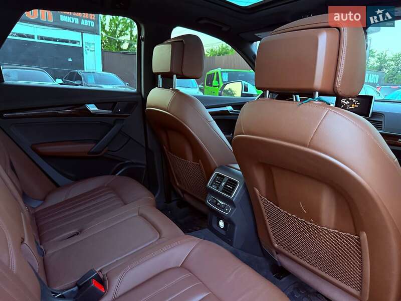 Внедорожник / Кроссовер Audi Q5 2017 в Харькове