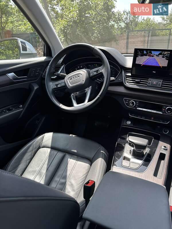 Внедорожник / Кроссовер Audi Q5 2021 в Кривом Роге