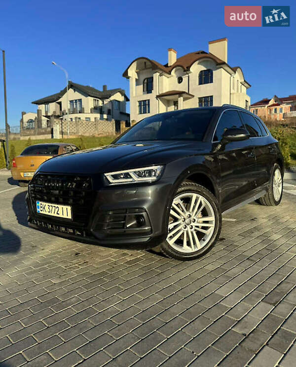 Внедорожник / Кроссовер Audi Q5 2018 в Ровно