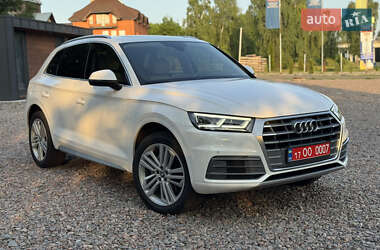 Внедорожник / Кроссовер Audi Q5 2018 в 