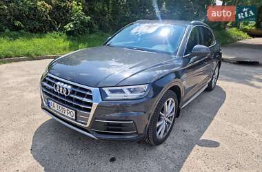 Внедорожник / Кроссовер Audi Q5 2020 в 