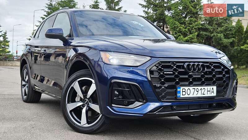 Внедорожник / Кроссовер Audi Q5 2023 в 