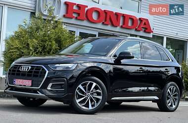 Внедорожник / Кроссовер Audi Q5 2021 в 