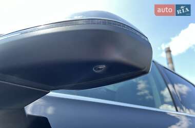Внедорожник / Кроссовер Audi Q5 2021 в 