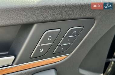 Внедорожник / Кроссовер Audi Q5 2021 в 
