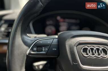 Внедорожник / Кроссовер Audi Q5 2021 в 