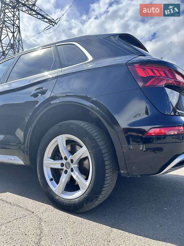 Внедорожник / Кроссовер Audi Q5 2017 в Николаеве