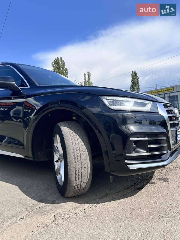 Внедорожник / Кроссовер Audi Q5 2017 в Николаеве