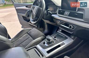 Внедорожник / Кроссовер Audi Q5 2017 в 