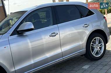 Позашляховик / Кросовер Audi Q5 2016 в 