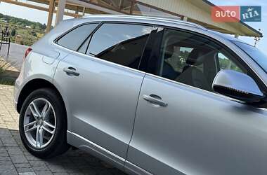 Позашляховик / Кросовер Audi Q5 2016 в 