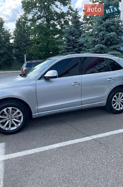 Внедорожник / Кроссовер Audi Q5 2015 в 